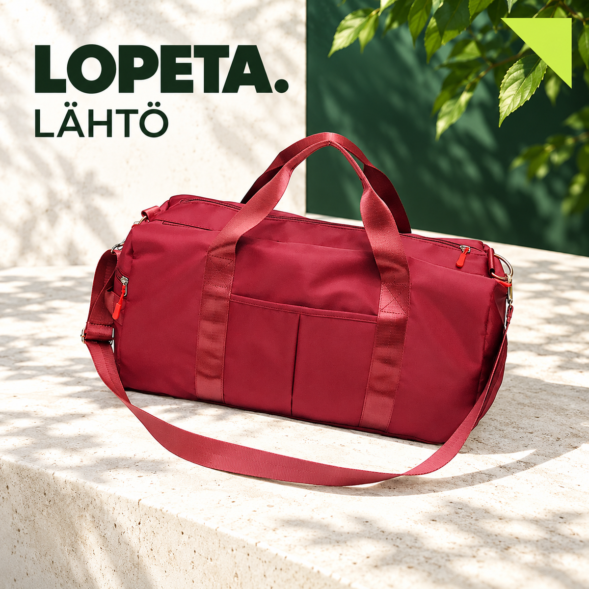 LÄHTÖ / Treenikassi erillisellä märkätilalla / LOPETA-brändikuva